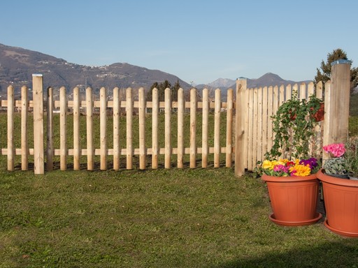 Steccati, Grigliati, Fioriere e Bordure: Steccati, Grigliati, Fioriere e Bordure - Losa Esterni da Vivere